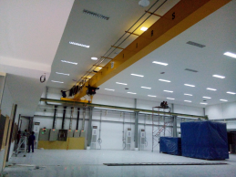 PERTIMBANGAN MEMASANG HOIST CRANE